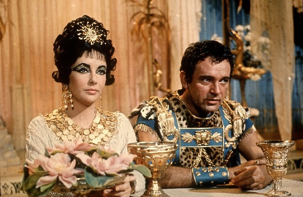 Elizabeth Taylor and Richard Burton in the scene from Mankiewicz's 1963 film Cleopatra